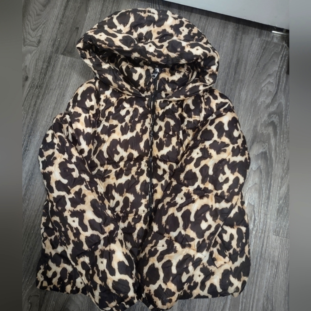Leopard print puffer jacket